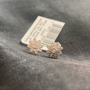 r.h co (macy’s) flower diamond earrings